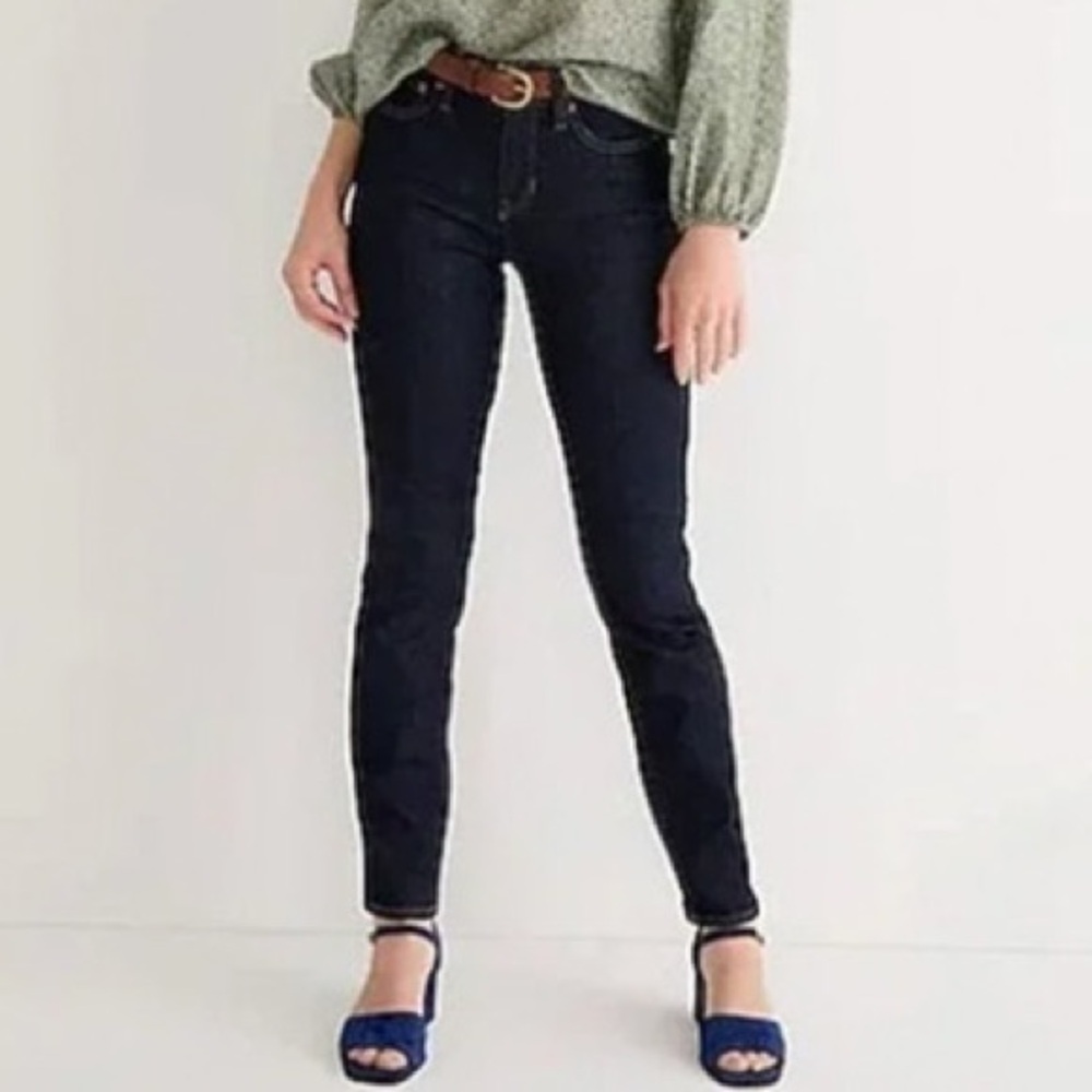 J Crew women’s 9” mid-rise vintage slim-straight jeans in resin rinse size 28